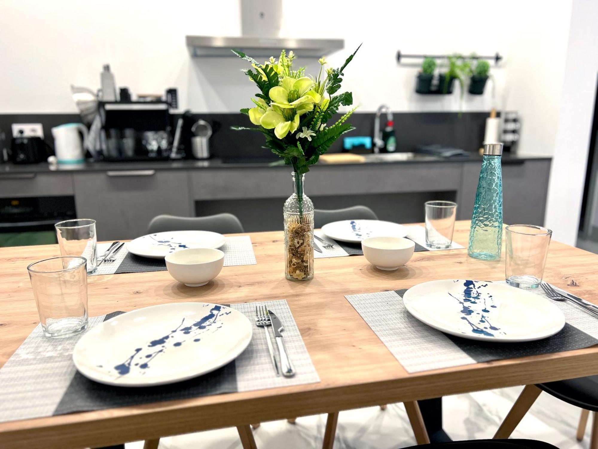Apartamento De Estilo Moderno Hasta 5 Pax Valencia Exterior foto